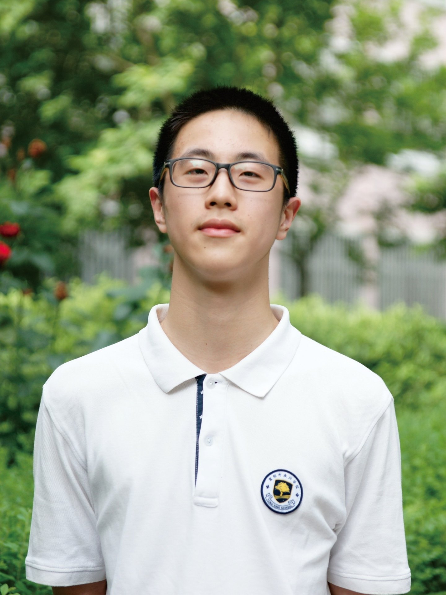 吕轶韬同学学子照片