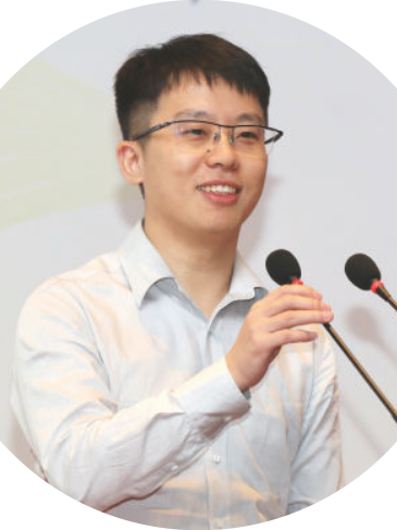 陆迪军同学学子照片