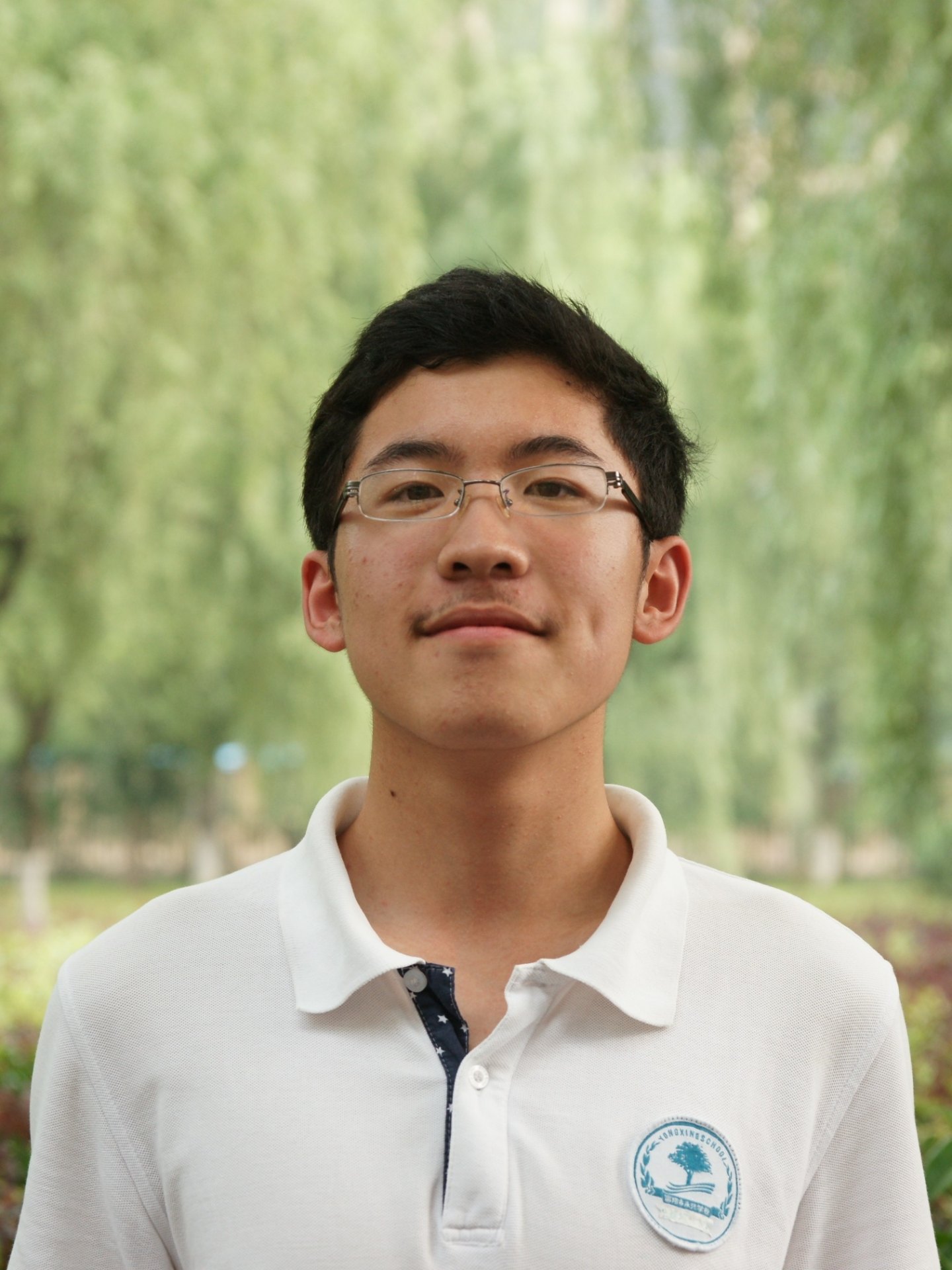 毛晨恺同学学子照片