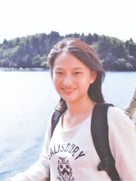 章晶晶同学学子照片